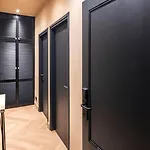 W Kitchen & Private Bathroom 2p