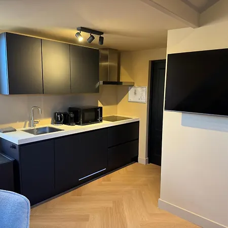 Breda City Apartments *