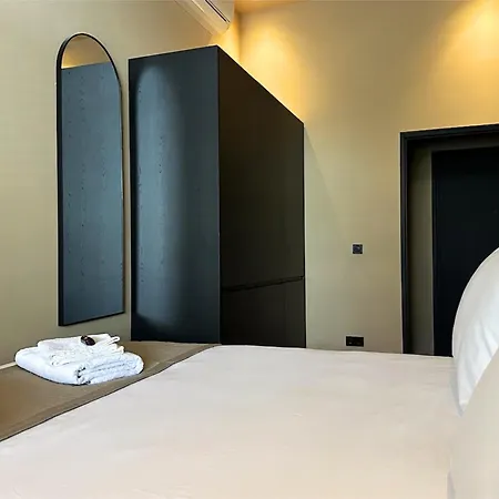 W Kitchen & Private Bathroom 2p 아파트