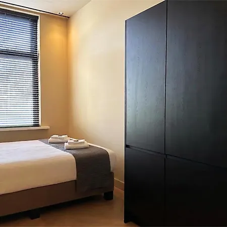 Апартаменты W Kitchen & Private Bathroom 2p *