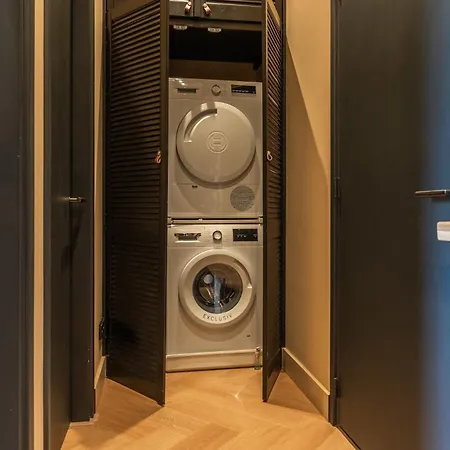 W Kitchen & Private Bathroom 2p Breda