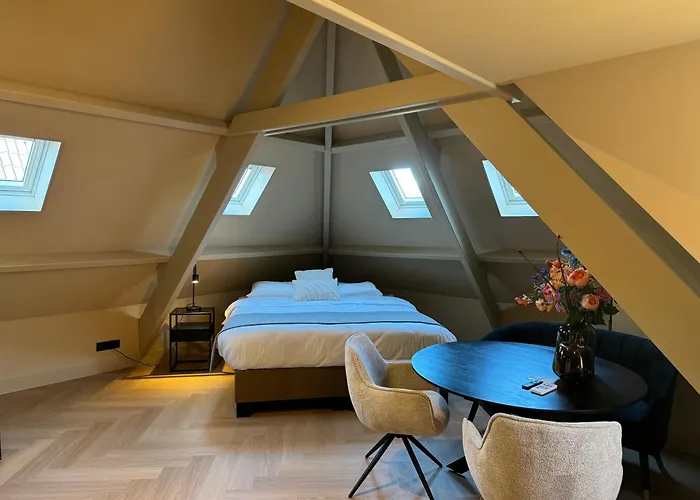 Apartment Entire Serviced Apartment In Breda Centre *