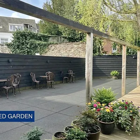 W Kitchen & Private Bathroom 2p Breda
